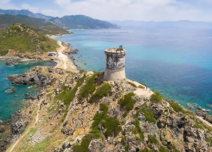 Grand T2 Cours Napoleon A * Ajaccio (Corsica)